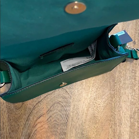 NWT Green Purse Handbag Crossbody Cute NEW - Picture 3 of 8